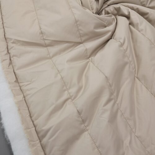 Prešito blago "Puffer Style" - bež  ZADNJI KOS 3 m / 24,50 €