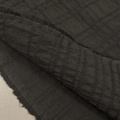 Črno bombažno platno z videzom mečkanke