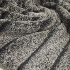 Sivo-črno prelivajoče umetno krzno - mehko in toplo