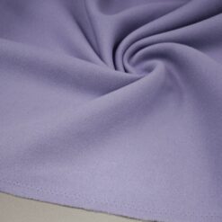Pastelno lila elastična plaščna tkanina - mehka in elegantna