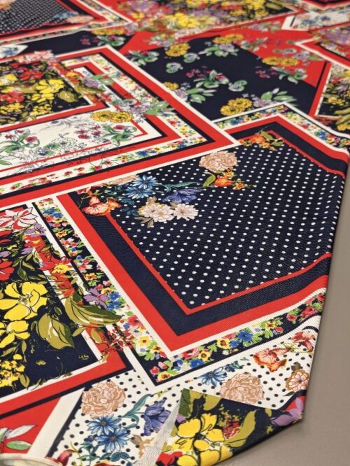 Rdeče-modra lycra s patchwork vzorcem