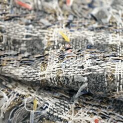 🌟 Sivo-beli bouclé z zlatimi nitmi - za jakne in kostime